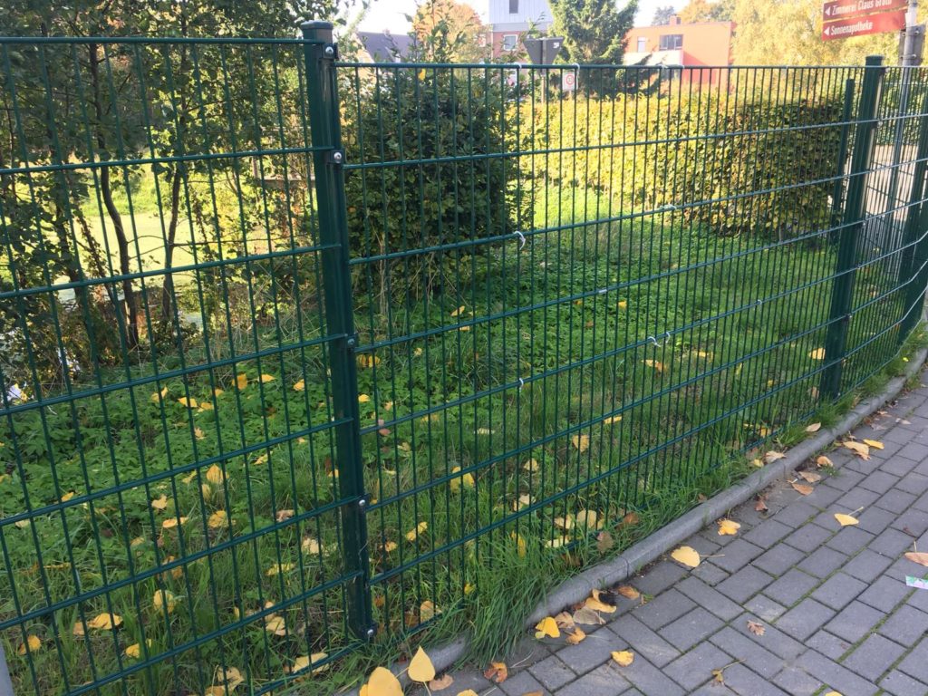 Hundesicherer hundegerechter Garten - Zaun für Hund
